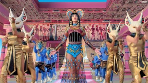 Katy-Perry-Dark-Horse-shoes-9